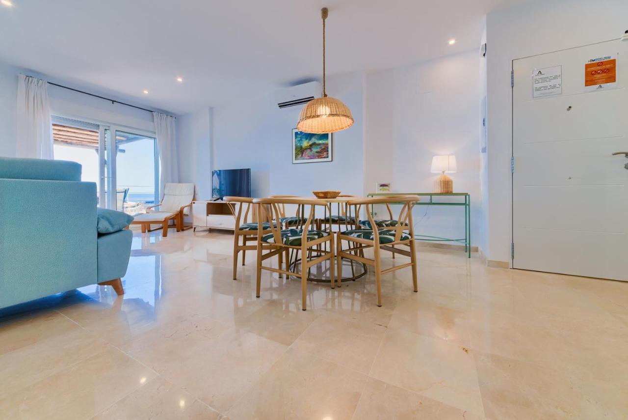 Holidays2Fuengirola Duplex With Stunning Sea View, Terraces,1St Line Beside Port Екстер'єр фото