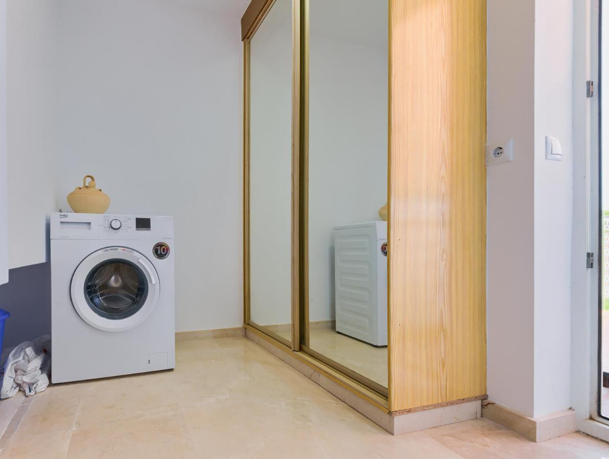 Holidays2Fuengirola Duplex With Stunning Sea View, Terraces,1St Line Beside Port Екстер'єр фото